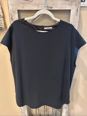 MM Lafleur Black Cap-Sleeve Shell